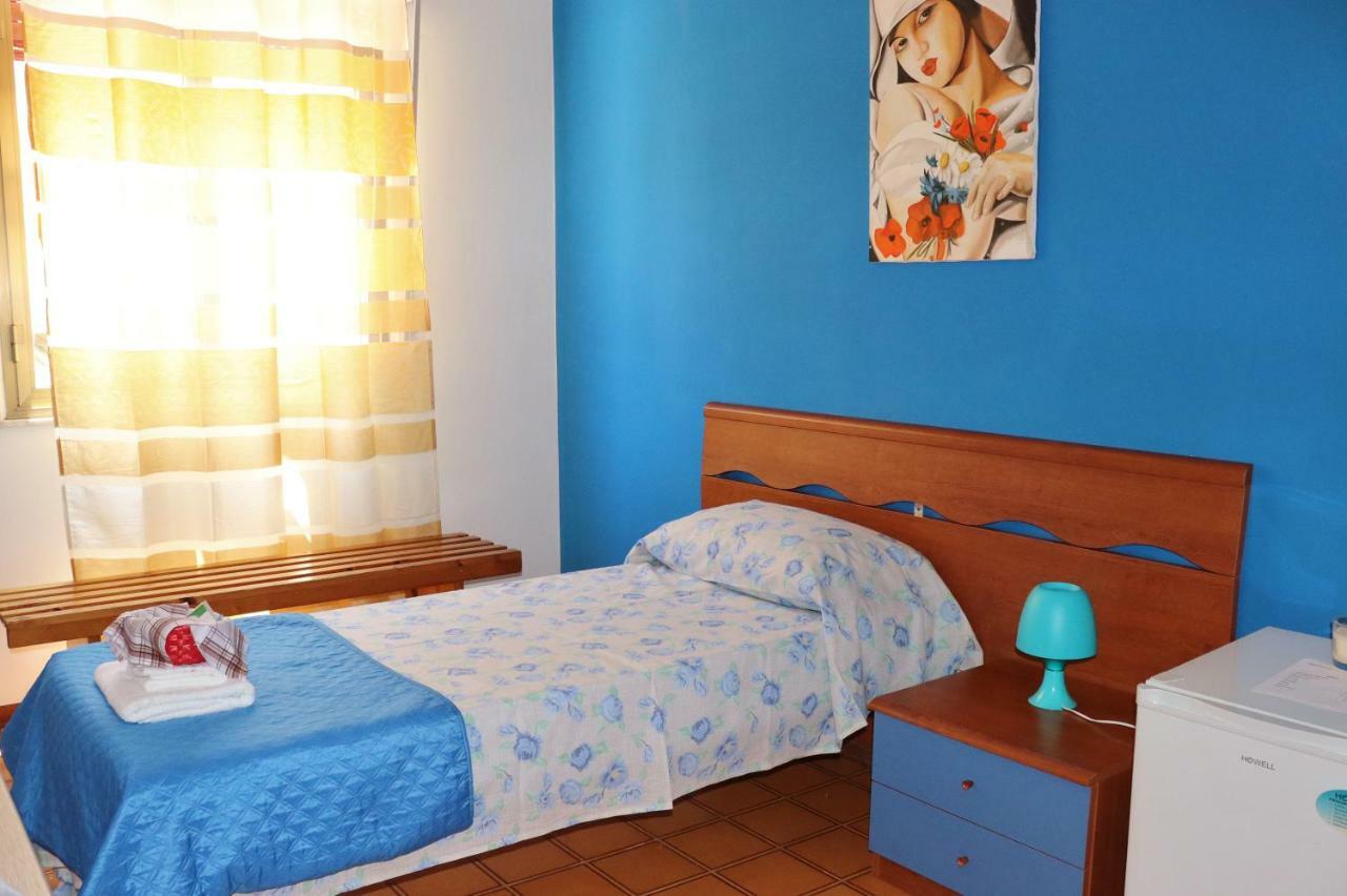 B&B Nettuno Beach Милацо Екстериор снимка
